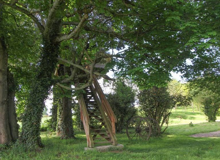 Cabane perchée – Domaine de la Couture