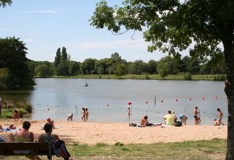 Baignade au lac de Belle-Isle